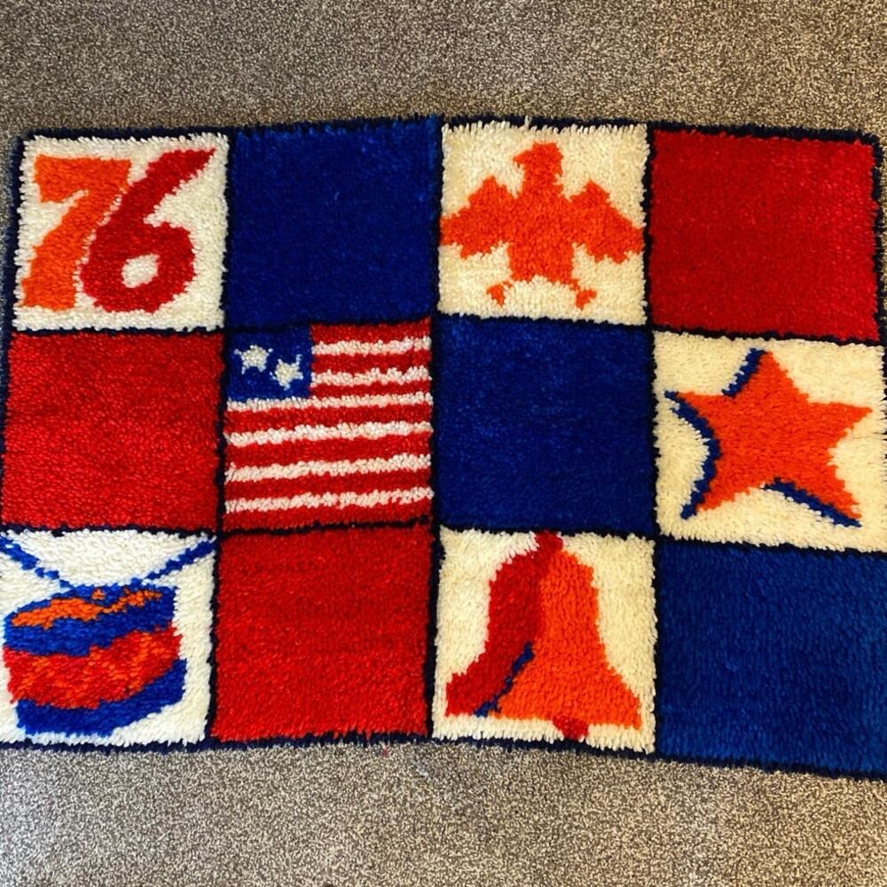 Vintage 1976 PATRIOTIC SHAG RUG Red White Blue Latch Hook 28x40 Bicentennial